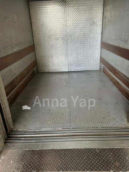 Light Industrial (B1) for Rent: BTH Centre - Image 9