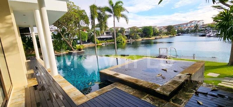 7 Bed Bungalow (Landed) for Rent in  Sandy Island - Image 1