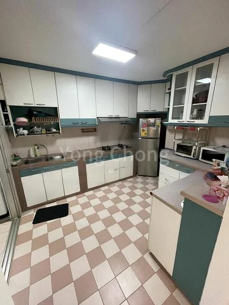 4 Room (4A) HDB for Rent in  497H Tampines Street 45 - Image 2