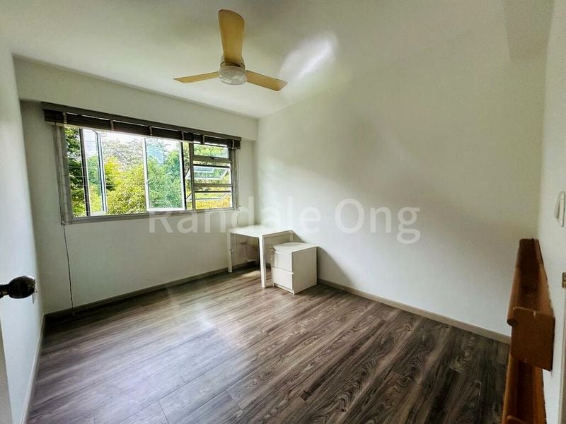 5 Room (5I) HDB for Rent in  473A Upper Serangoon Crescent - Image 5