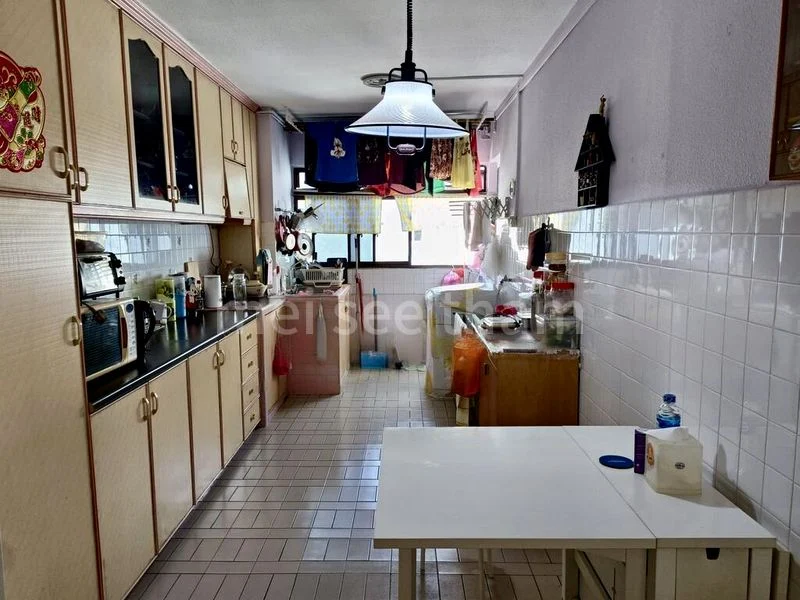 4 Room (4S) HDB for Sale in  142 Bishan Street 12 - Image 2