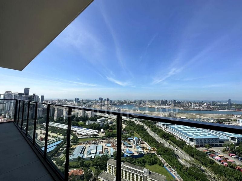 4 Bed Condo for Rent in Avenue South Residence - Image 5