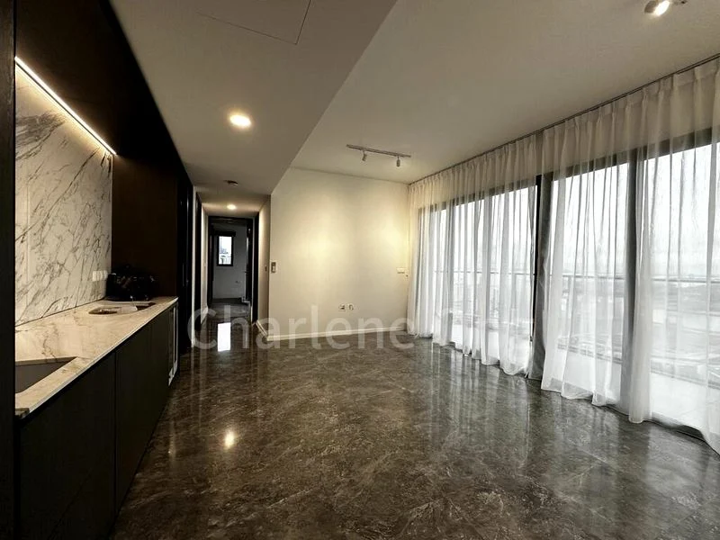 4 Bed Condo for Rent in Avenue South Residence - Image 2