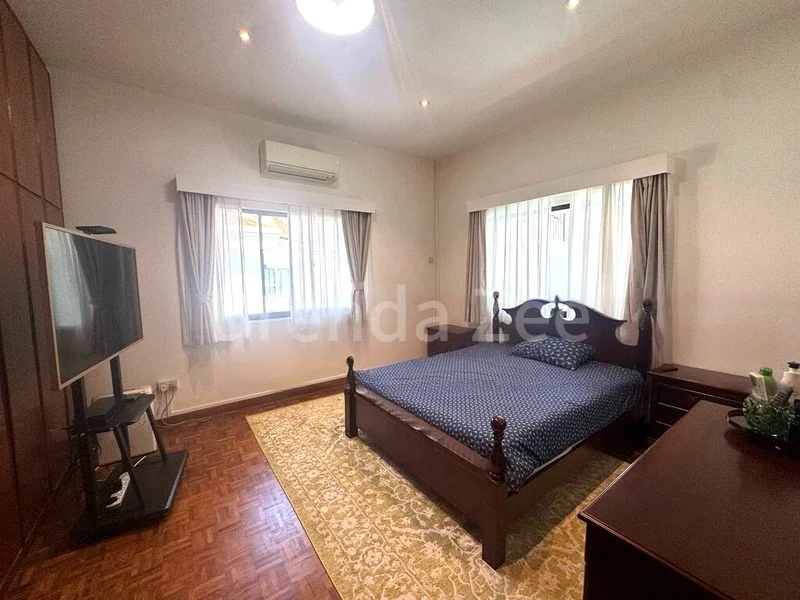 4 Bed Semi-Detached House (Landed) for Rent in Mount Sinai Lane - Image 9
