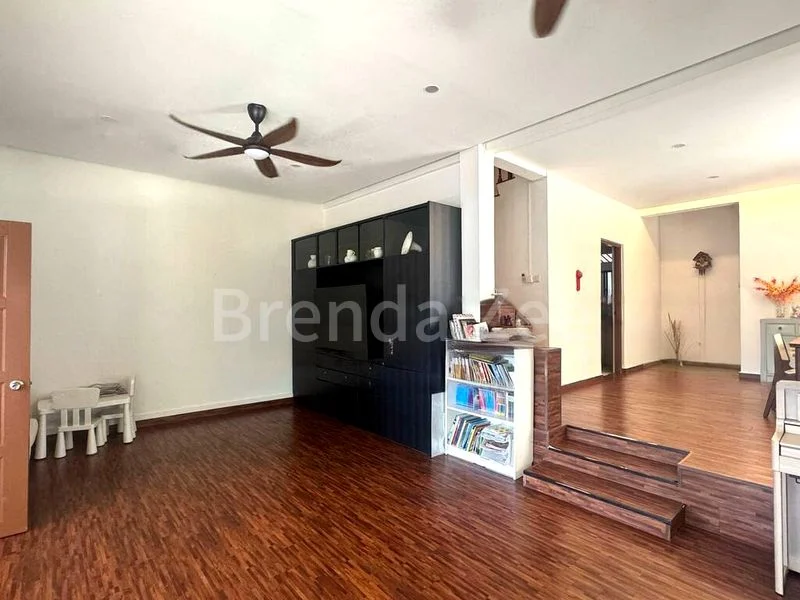 4 Bed Semi-Detached House (Landed) for Rent in Mount Sinai Lane - Image 16