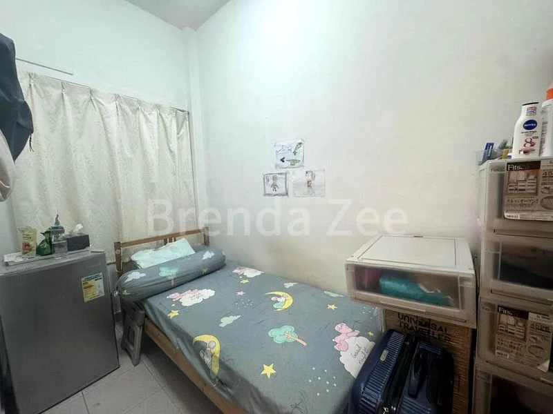 4 Bed Semi-Detached House (Landed) for Rent in Mount Sinai Lane - Image 12