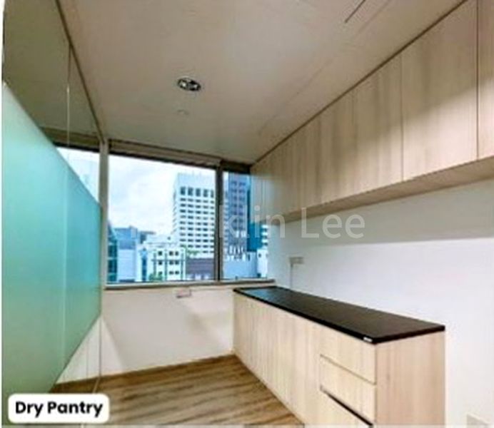 Office for Rent in  Odeon Towers - Image 6