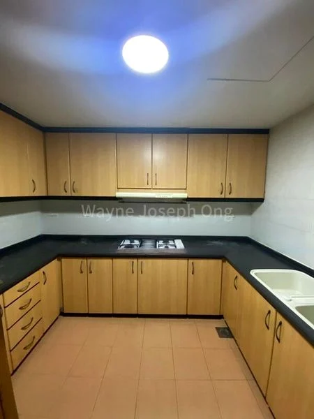 2 Bed Condo for Sale in  Palm Gardens - Image 4