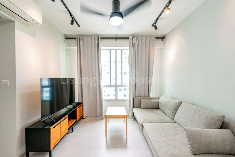 3 Room (3A) HDB for Sale in 92B Telok Blangah Street 31 - Image 2
