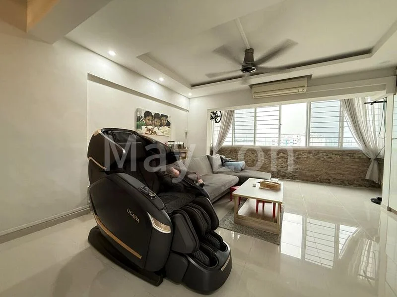 Maisonette HDB for Sale in  330 Bukit Batok Street 33 - Image 3