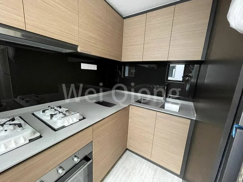 3 Bed Condo for Rent in  Midwood - Image 11