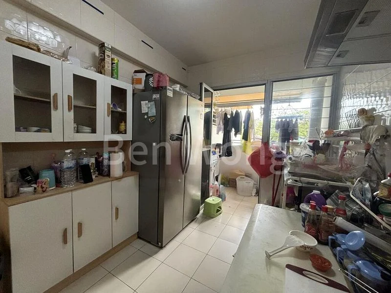 5 Room (5I) HDB for Rent in  572B Woodlands Avenue 1 - Image 8