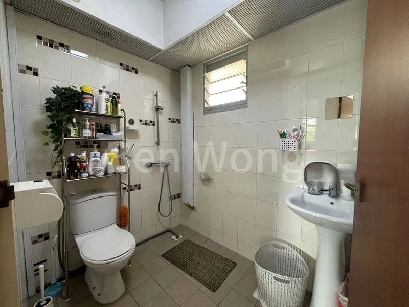 5 Room (5I) HDB for Rent in  572B Woodlands Avenue 1 - Image 5