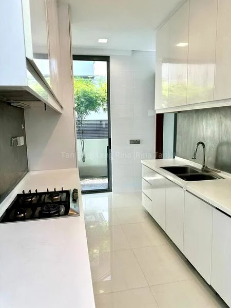 5 Bed Bungalow (Landed) for Rent in  Cove Way - Image 10