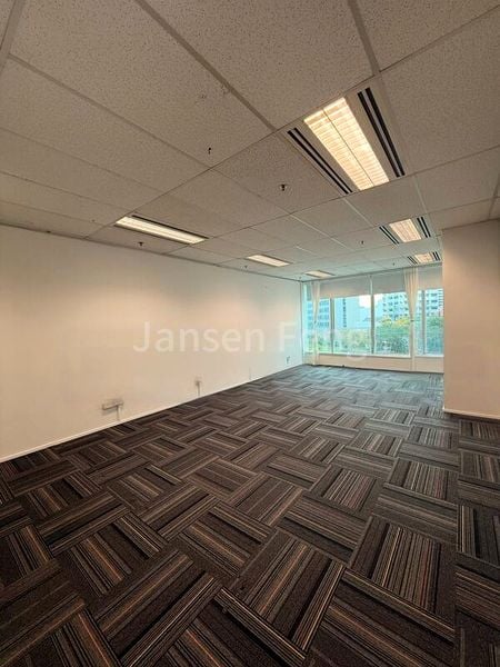 Office for Sale: Sunshine Plaza - Image 4