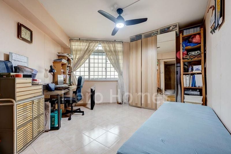 Executive HDB for Sale in  161 Yung Ping Road - Image 6