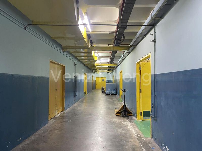 Light Industrial (B1) for Sale: Valiant Industrial Building - Image 3