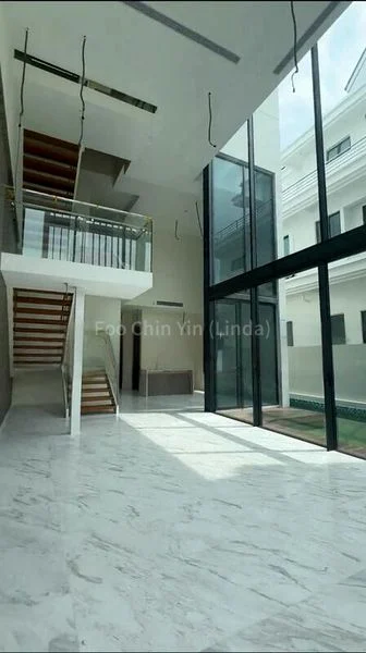 5 Bed Semi-Detached House (Landed) for Sale in  Bedok Pesari - Image 1