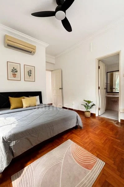 Master Room (Condo) for Rent in  La Crystal - Image 13