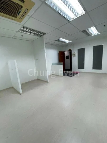Light Industrial (B1) for Rent: Vertex - 1, 2 & 3 Bed Shops at 21 Changi South Street 1 - Image 1