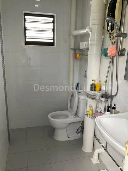 Room (HDB) for Rent in  537 Bukit Batok Street 52 - Image 1
