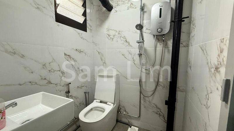 Common Room (HDB) for Rent in 224 Jurong East Street 21 - Image 3