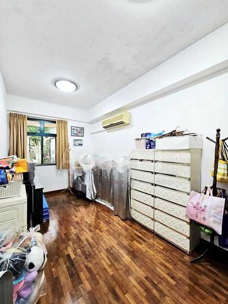 7 Bed Semi-Detached House (Landed) for Sale in  Lakeside Grove - Image 3