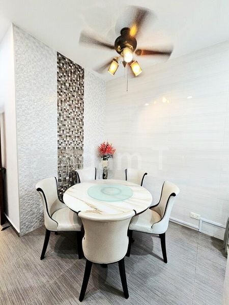 7 Bed Semi-Detached House (Landed) for Sale in  Lakeside Grove - Image 14