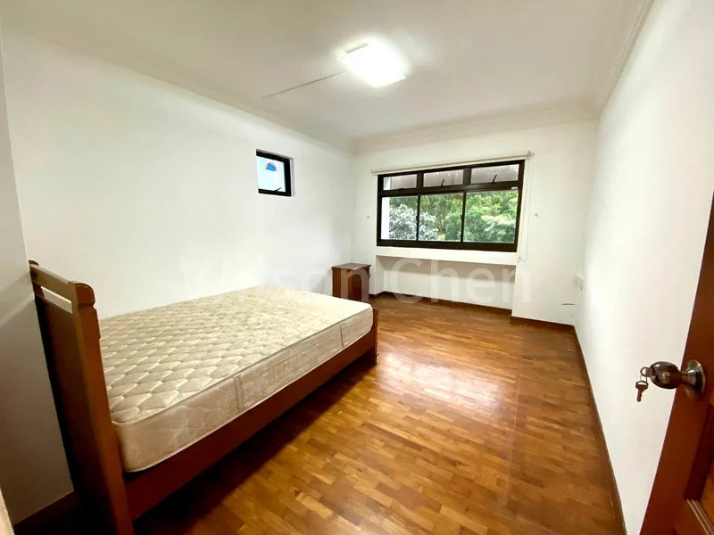 Executive HDB for Rent in  285D Toh Guan Road - Image 8