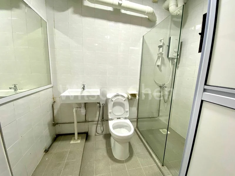 Executive HDB for Rent in  285D Toh Guan Road - Image 14