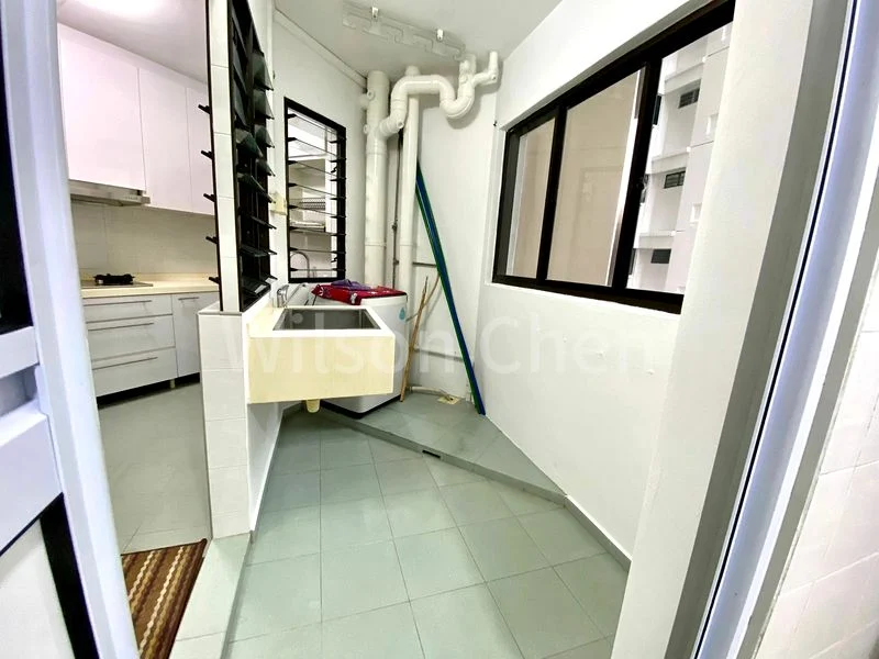 Executive HDB for Rent in  285D Toh Guan Road - Image 12