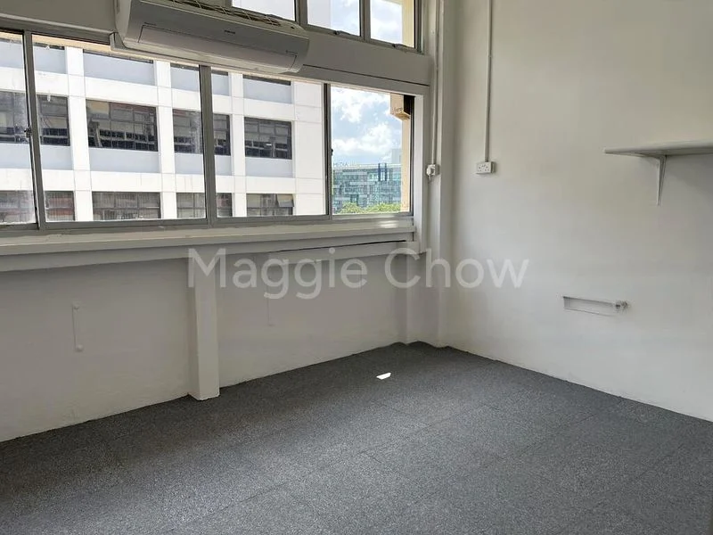 Light Industrial (B1) for Rent: Kapo Factory Building - Image 6