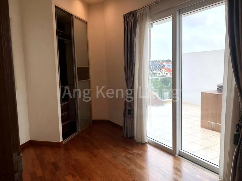 2 Bed Condo for Sale in  Cardiff Residence - Image 6