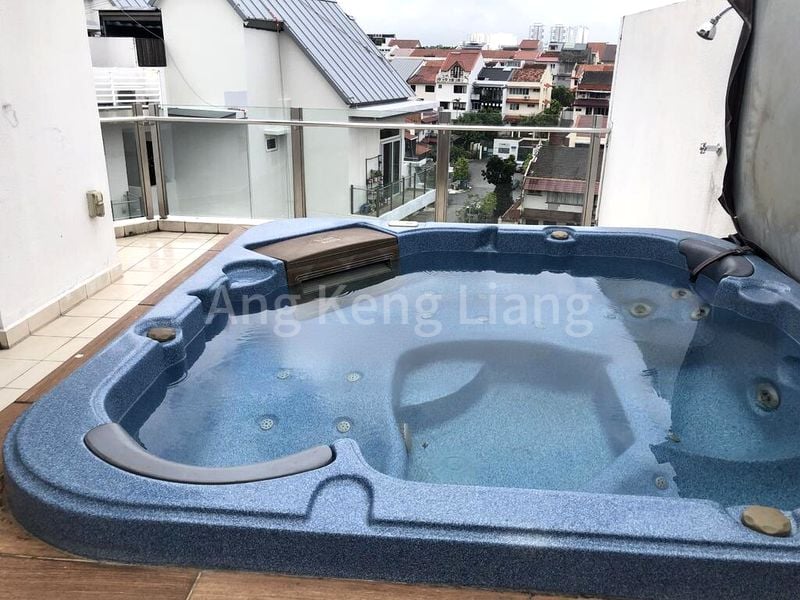 2 Bed Condo for Sale in  Cardiff Residence - Image 7