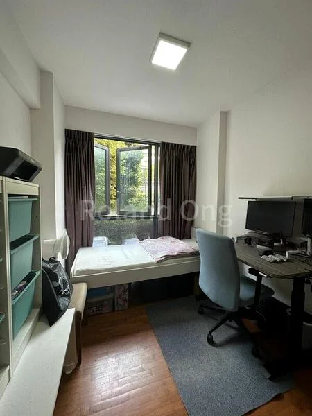 2 Bed Executive Condo for Sale in  Esparina Residences - Image 4