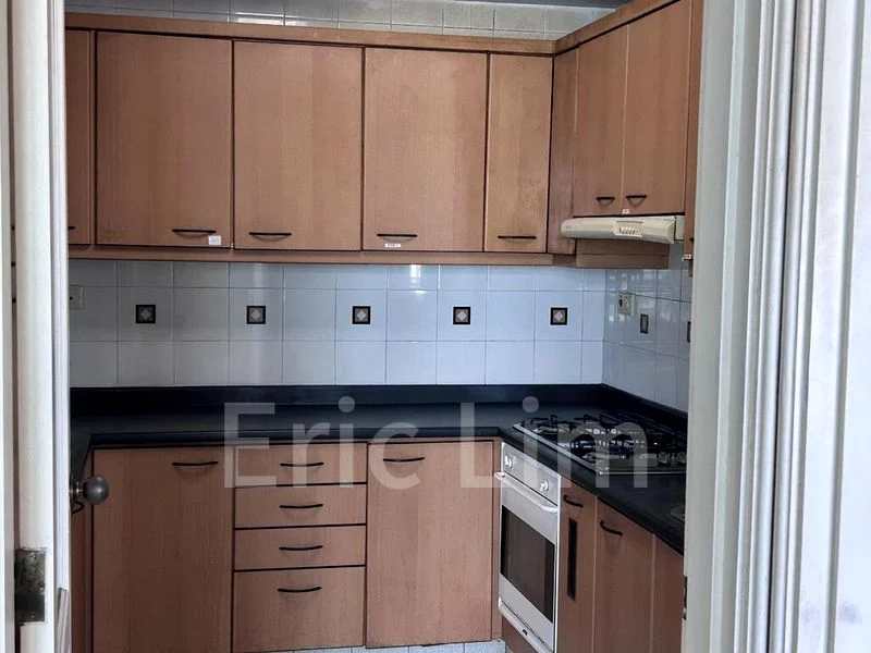 3 Bed Apartment (Condo) for Sale in  Tiara - Image 4