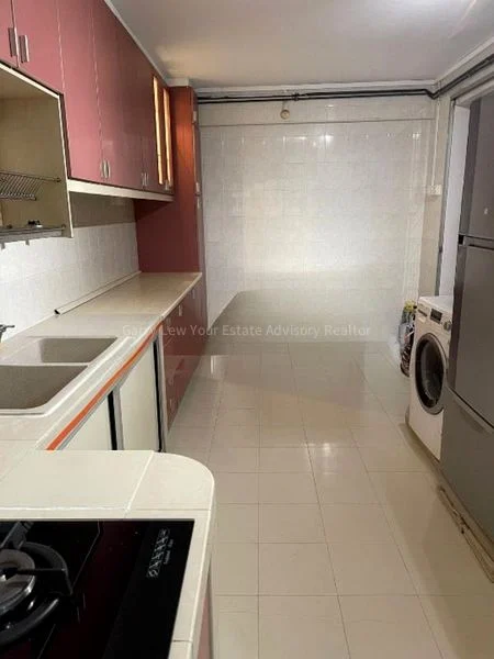 5 Room (5I) HDB for Rent in  101 Clementi Street 14 - Image 4