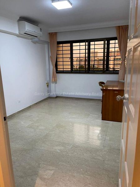 5 Room (5I) HDB for Rent in  101 Clementi Street 14 - Image 3