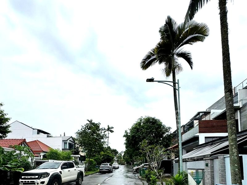 6 Bed Terraced House (Landed) for Sale in  St Nicholas View - Image 3