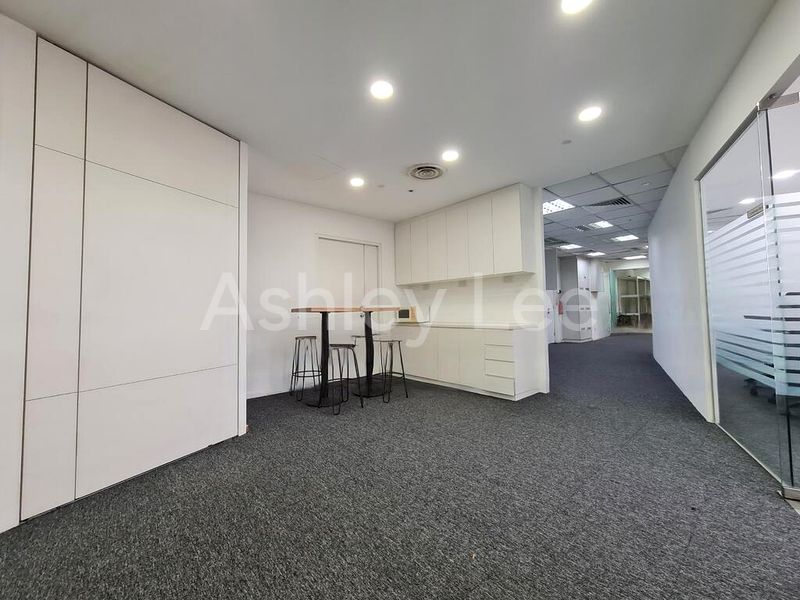 Office for Rent: The Plaza - Image 2