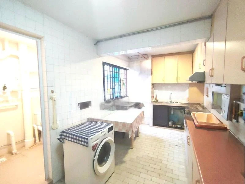 5 Room (5I) HDB for Sale in  219A Jurong East Street 21 - Image 13
