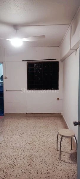 Master Room (HDB) for Rent in 26 Marsiling Drive - Image 1