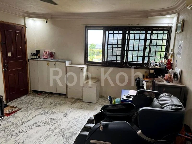 4 Room (4NG) HDB for Sale in 8 Teck Whye Avenue - Image 1