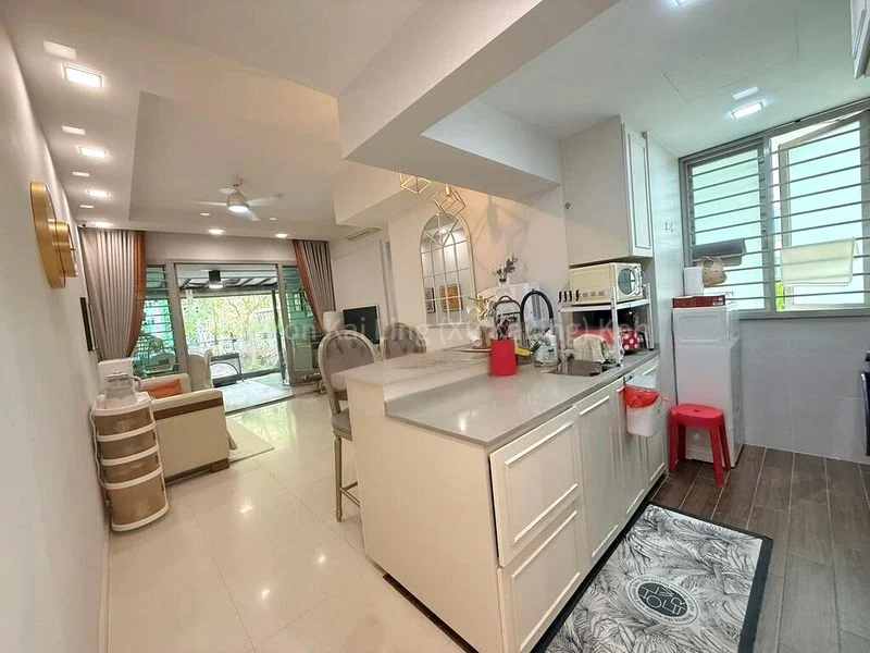 3 Bed Condo for Sale in  Livia - Image 3