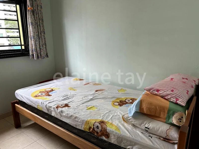 Common Room (HDB) for Rent in  59 Marine Terrace - Image 1