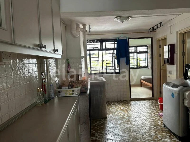 Common Room (HDB) for Rent in  59 Marine Terrace - Image 3