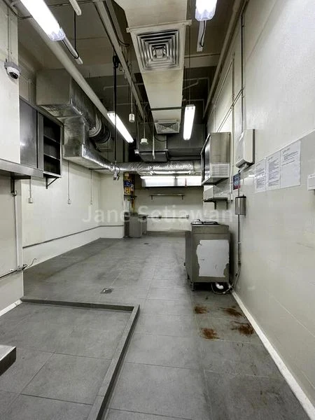 Food & Beverage for Rent: Crown at Robinson - Image 1