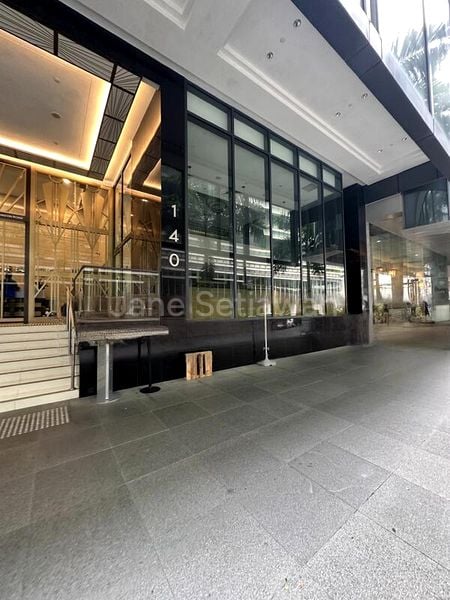 Food & Beverage for Rent: Crown at Robinson - Image 2