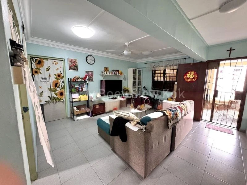 3 Room (3NG) HDB for Sale in 608 Ang Mo Kio Avenue 5 - Image 2