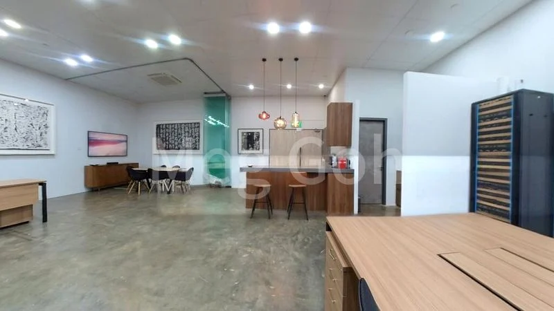 Meissa: 1,200 Sq Ft Retail Shop for Rent on 4th Street - Image 7